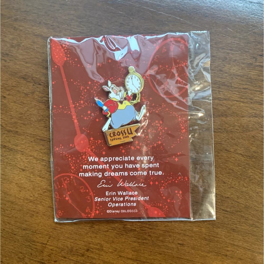 Alice in Wonderland White Rabbit Cross U Disney Trading Pin